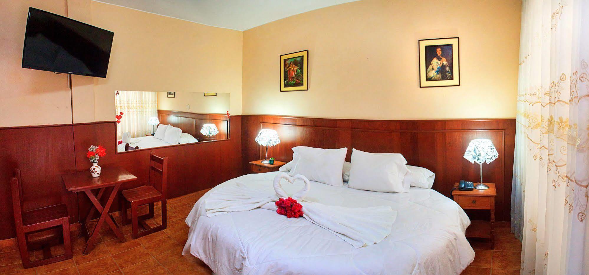איקה Hotel Princess מראה חיצוני תמונה